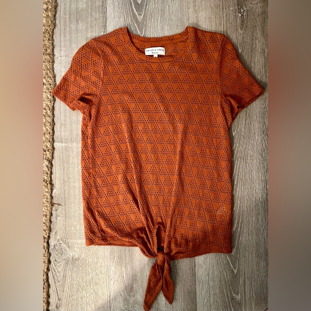 Madewell Modern Tie-Front Tee in Geo-Eyelet - Rust